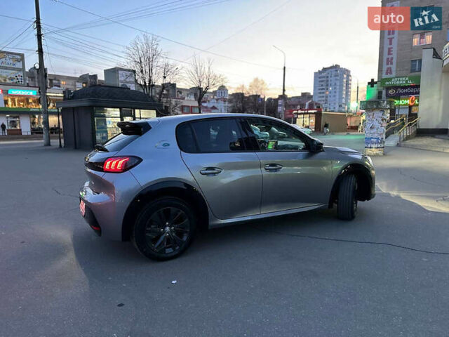 Серый Пежо e-208, объемом двигателя 0 л и пробегом 16 тыс. км за 13999 $, фото 3 на Automoto.ua
