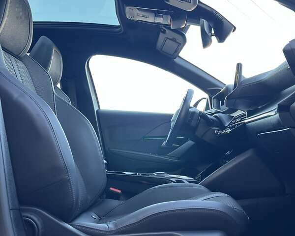 Серый Пежо e-208, объемом двигателя 0 л и пробегом 79 тыс. км за 15250 $, фото 35 на Automoto.ua