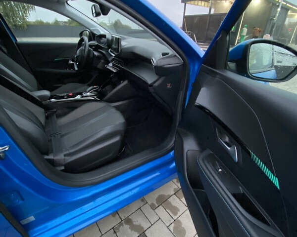 Синий Пежо e-208, объемом двигателя 0 л и пробегом 81 тыс. км за 12800 $, фото 48 на Automoto.ua