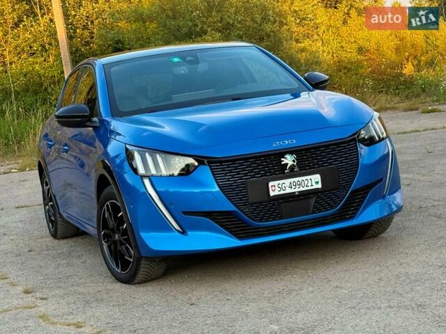 Синий Пежо e-208, объемом двигателя 0 л и пробегом 37 тыс. км за 14650 $, фото 1 на Automoto.ua