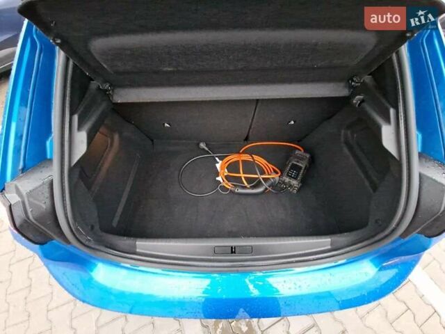 Синий Пежо e-208, объемом двигателя 0 л и пробегом 57 тыс. км за 13900 $, фото 50 на Automoto.ua