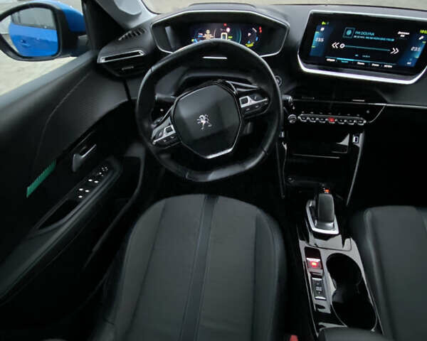Синий Пежо e-208, объемом двигателя 0 л и пробегом 81 тыс. км за 12800 $, фото 38 на Automoto.ua