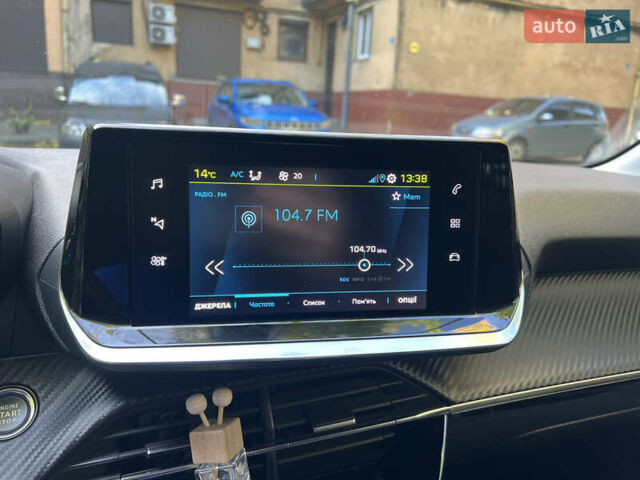 Синій Пежо e-208, об'ємом двигуна 0 л та пробігом 49 тис. км за 14000 $, фото 7 на Automoto.ua