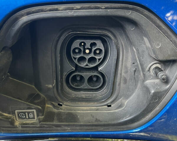 Синій Пежо e-208, об'ємом двигуна 0 л та пробігом 49 тис. км за 14000 $, фото 2 на Automoto.ua