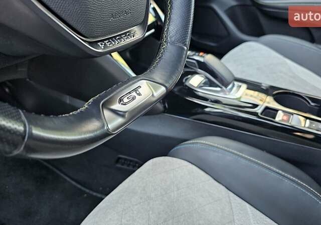 Синий Пежо e-208, объемом двигателя 0 л и пробегом 33 тыс. км за 14800 $, фото 12 на Automoto.ua