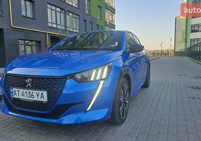 Синий Пежо e-208, объемом двигателя 0 л и пробегом 33 тыс. км за 14800 $, фото 11 на Automoto.ua