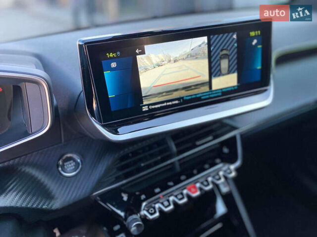 Синій Пежо e-208, об'ємом двигуна 0 л та пробігом 15 тис. км за 16650 $, фото 4 на Automoto.ua