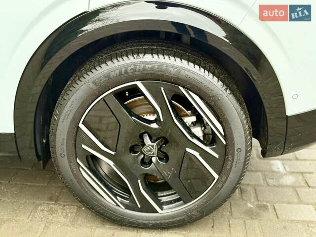 Белый Пежо e-3008, объемом двигателя 0 л и пробегом 1 тыс. км за 37950 $, фото 87 на Automoto.ua