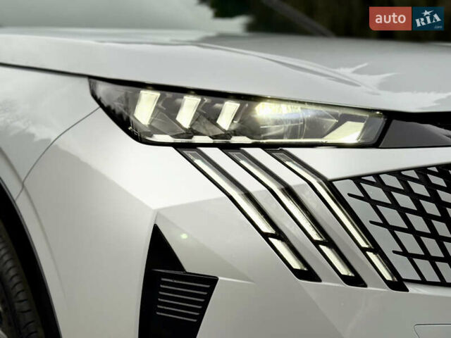 Белый Пежо e-3008, объемом двигателя 0 л и пробегом 1 тыс. км за 37950 $, фото 9 на Automoto.ua