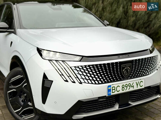 Белый Пежо e-3008, объемом двигателя 0 л и пробегом 1 тыс. км за 37950 $, фото 13 на Automoto.ua