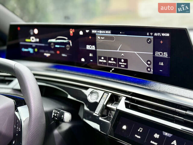 Белый Пежо e-3008, объемом двигателя 0 л и пробегом 1 тыс. км за 37950 $, фото 54 на Automoto.ua