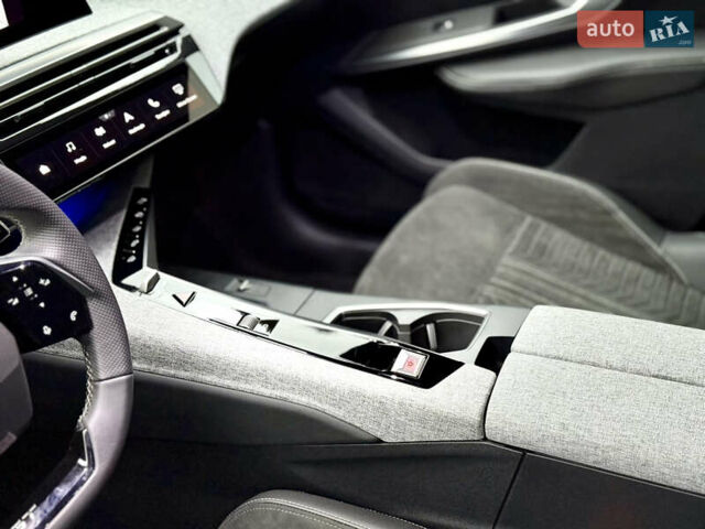 Белый Пежо e-3008, объемом двигателя 0 л и пробегом 1 тыс. км за 37950 $, фото 46 на Automoto.ua