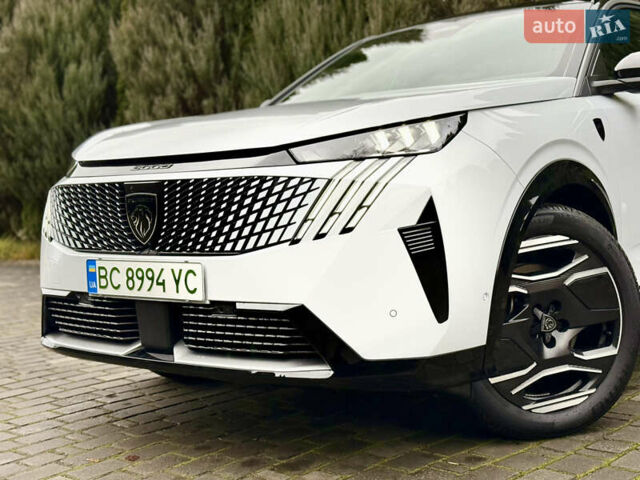 Белый Пежо e-3008, объемом двигателя 0 л и пробегом 1 тыс. км за 37950 $, фото 3 на Automoto.ua