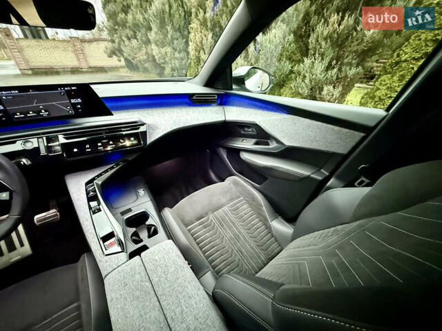 Белый Пежо e-3008, объемом двигателя 0 л и пробегом 1 тыс. км за 37950 $, фото 59 на Automoto.ua