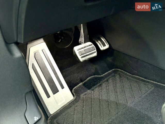 Белый Пежо e-3008, объемом двигателя 0 л и пробегом 1 тыс. км за 37950 $, фото 48 на Automoto.ua