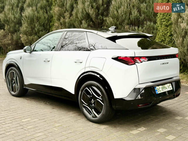 Белый Пежо e-3008, объемом двигателя 0 л и пробегом 1 тыс. км за 37950 $, фото 26 на Automoto.ua