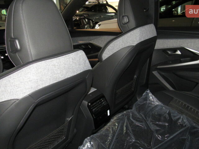 купить новое авто Пежо e-3008 2025 года от официального дилера Автоцентр AUTO.RIA Пежо фото