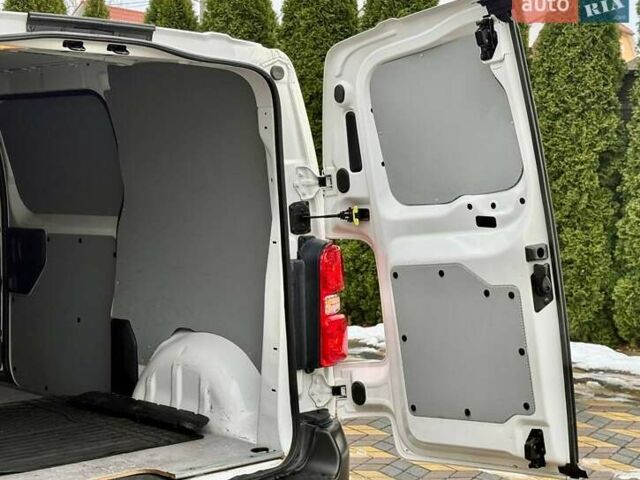 Білий Пежо e-Expert, об'ємом двигуна 0 л та пробігом 118 тис. км за 19999 $, фото 20 на Automoto.ua