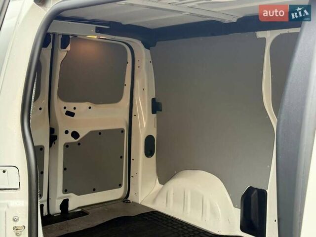 Білий Пежо e-Expert, об'ємом двигуна 0 л та пробігом 118 тис. км за 19999 $, фото 5 на Automoto.ua