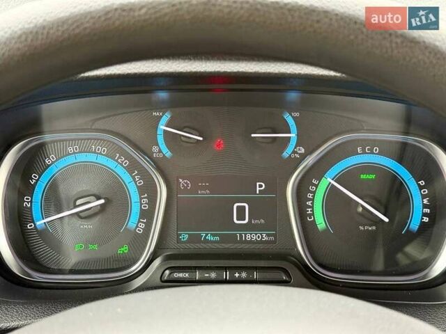 Білий Пежо e-Expert, об'ємом двигуна 0 л та пробігом 118 тис. км за 19999 $, фото 10 на Automoto.ua