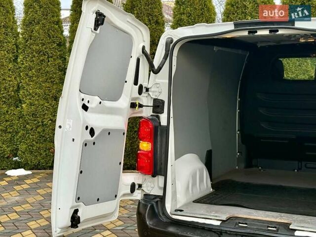 Білий Пежо e-Expert, об'ємом двигуна 0 л та пробігом 118 тис. км за 19999 $, фото 19 на Automoto.ua