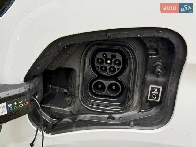 Білий Пежо e-Expert, об'ємом двигуна 0 л та пробігом 118 тис. км за 19999 $, фото 45 на Automoto.ua