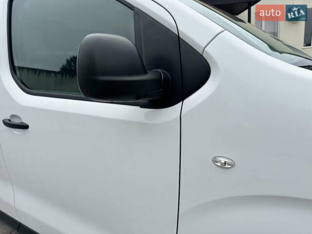 Білий Пежо e-Expert, об'ємом двигуна 0 л та пробігом 14 тис. км за 19700 $, фото 21 на Automoto.ua