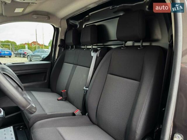 Серый Пежо e-Expert, объемом двигателя 0 л и пробегом 1 тыс. км за 30338 $, фото 31 на Automoto.ua