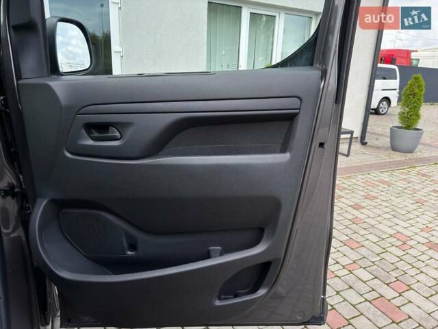 Серый Пежо e-Expert, объемом двигателя 0 л и пробегом 1 тыс. км за 30338 $, фото 45 на Automoto.ua