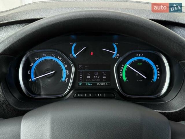 Серый Пежо e-Expert, объемом двигателя 0 л и пробегом 1 тыс. км за 30338 $, фото 35 на Automoto.ua