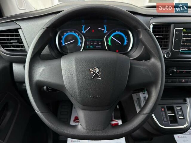 Серый Пежо e-Expert, объемом двигателя 0 л и пробегом 1 тыс. км за 30338 $, фото 34 на Automoto.ua