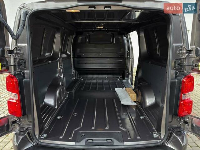 Серый Пежо e-Expert, объемом двигателя 0 л и пробегом 1 тыс. км за 30338 $, фото 23 на Automoto.ua