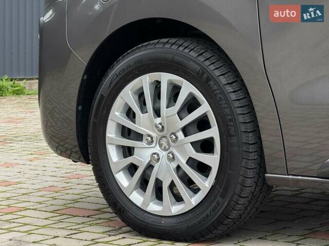 Серый Пежо e-Expert, объемом двигателя 0 л и пробегом 1 тыс. км за 30338 $, фото 27 на Automoto.ua