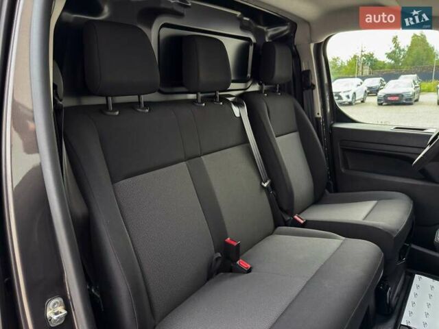 Серый Пежо e-Expert, объемом двигателя 0 л и пробегом 1 тыс. км за 30338 $, фото 47 на Automoto.ua