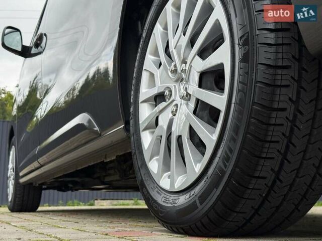 Серый Пежо e-Expert, объемом двигателя 0 л и пробегом 1 тыс. км за 30338 $, фото 26 на Automoto.ua