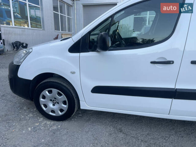 Білий Пежо E-Partner, об'ємом двигуна 0 л та пробігом 23 тис. км за 7900 $, фото 12 на Automoto.ua