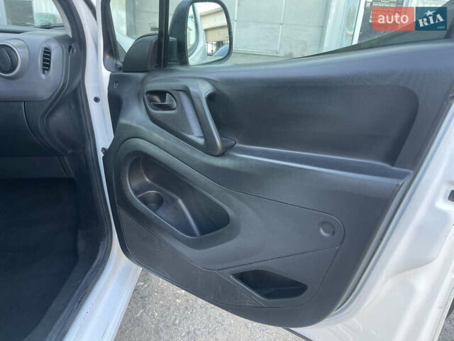 Білий Пежо E-Partner, об'ємом двигуна 0 л та пробігом 23 тис. км за 7900 $, фото 15 на Automoto.ua