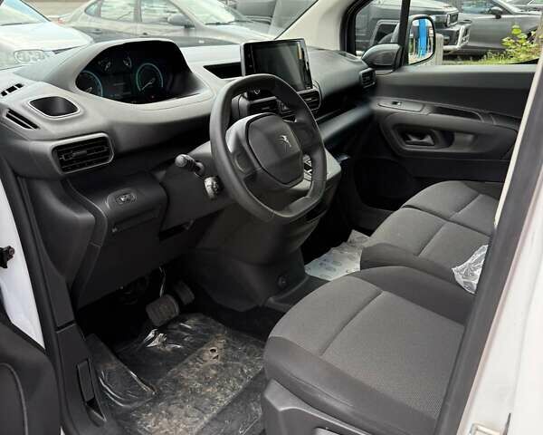 Белый Пежо E-Partner, объемом двигателя 0 л и пробегом 1 тыс. км за 24234 $, фото 11 на Automoto.ua