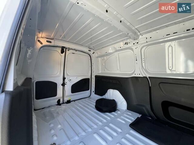 Белый Пежо E-Partner, объемом двигателя 0 л и пробегом 1 тыс. км за 22500 $, фото 19 на Automoto.ua