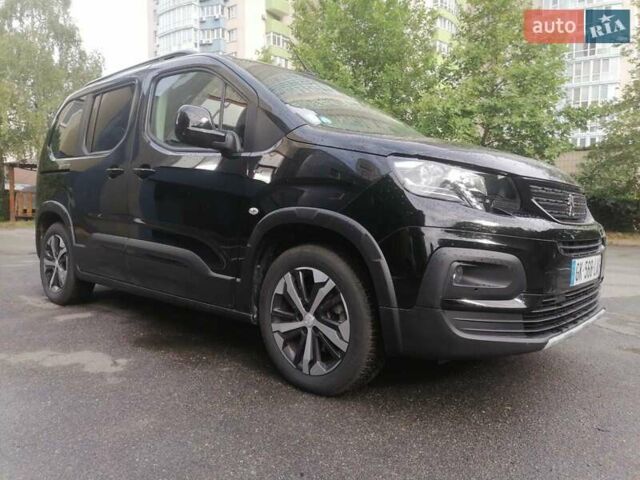 Черный Пежо e-Rifter, объемом двигателя 0 л и пробегом 39 тыс. км за 21600 $, фото 27 на Automoto.ua