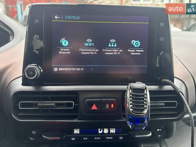 Синій Пежо e-Rifter, об'ємом двигуна 0 л та пробігом 50 тис. км за 19777 $, фото 58 на Automoto.ua