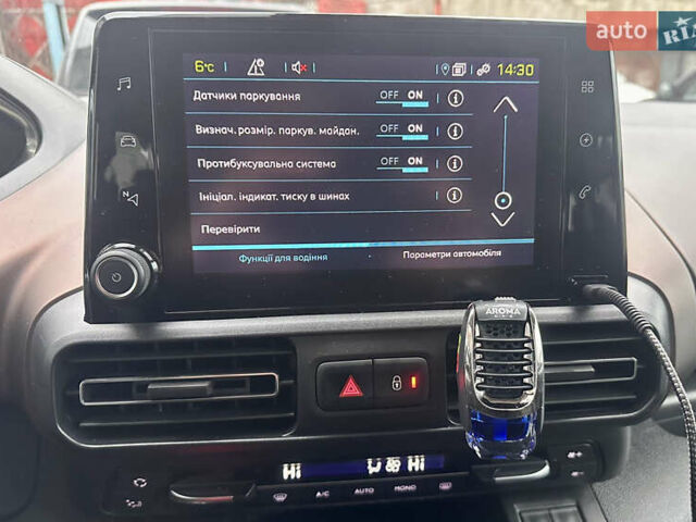 Синій Пежо e-Rifter, об'ємом двигуна 0 л та пробігом 50 тис. км за 19777 $, фото 61 на Automoto.ua