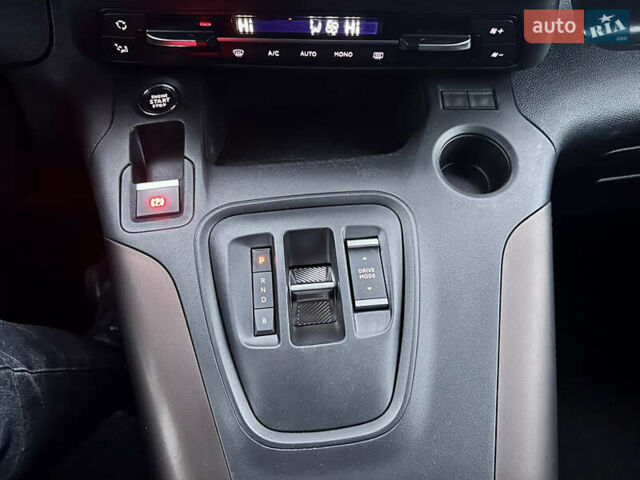 Синій Пежо e-Rifter, об'ємом двигуна 0 л та пробігом 50 тис. км за 19777 $, фото 51 на Automoto.ua