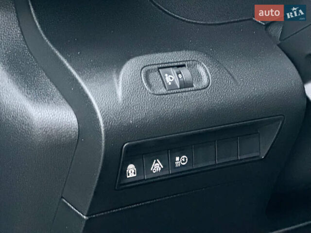 Синій Пежо e-Rifter, об'ємом двигуна 0 л та пробігом 50 тис. км за 19777 $, фото 39 на Automoto.ua