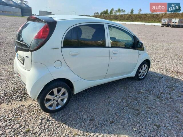 Білий Пежо iOн, об'ємом двигуна 0 л та пробігом 103 тис. км за 5000 $, фото 10 на Automoto.ua