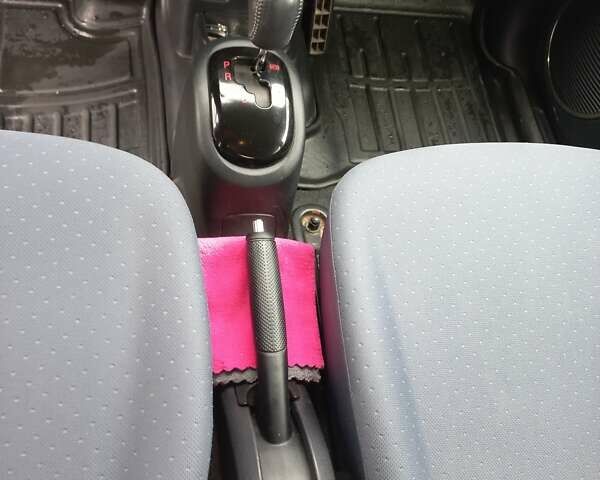 Белый Пежо иOн, объемом двигателя 0 л и пробегом 96 тыс. км за 4500 $, фото 38 на Automoto.ua