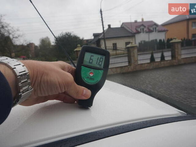 Белый Пежо иOн, объемом двигателя 0 л и пробегом 84 тыс. км за 3550 $, фото 66 на Automoto.ua