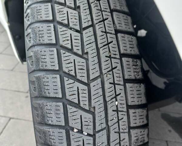 Белый Пежо иOн, объемом двигателя 0 л и пробегом 96 тыс. км за 4500 $, фото 8 на Automoto.ua