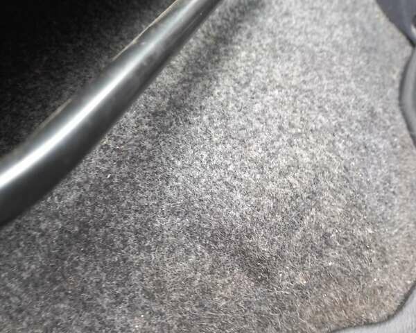 Белый Пежо иOн, объемом двигателя 0 л и пробегом 96 тыс. км за 4500 $, фото 41 на Automoto.ua