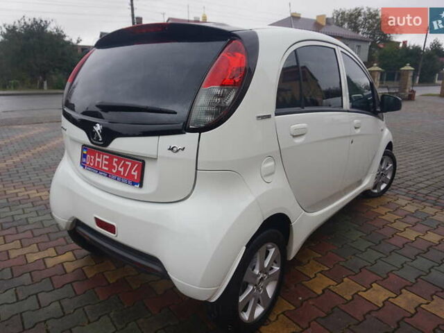 Белый Пежо иOн, объемом двигателя 0 л и пробегом 84 тыс. км за 3550 $, фото 16 на Automoto.ua